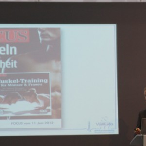 Peter Röhr bei einem Fachvortrag der FIBOmed Peter Röhr bei einem Fachvortrag der FIBOmed