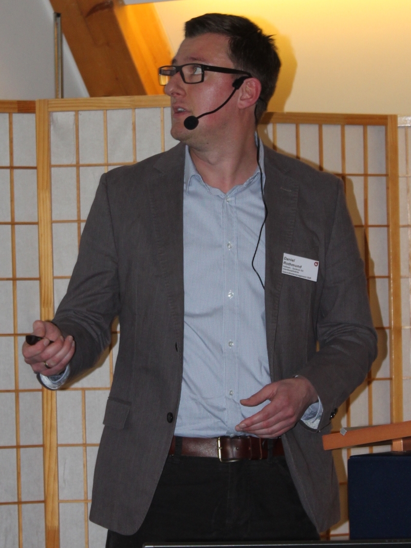 Daniel Rothmund bei einem Fachvortrag des BVMW