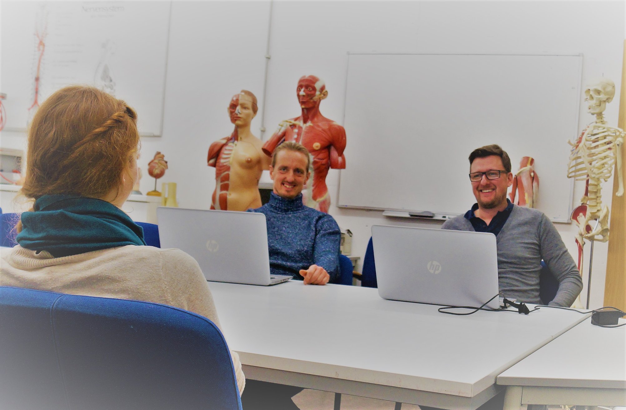 Prüfungsmarathon der Lehramts- und Sportwissenschaftlichen-Ausbildung im Arbeitsbereich Sportmedizin der Universität Bielefeld. Prüfungsmarathon der Lehramts- und Sportwissenschaftlichen-Ausbildung im Arbeitsbereich Sportmedizin der Universität Bielefeld. Geschäftsführer Peter Röhr, Geschäftsführer Daniel Rothmund